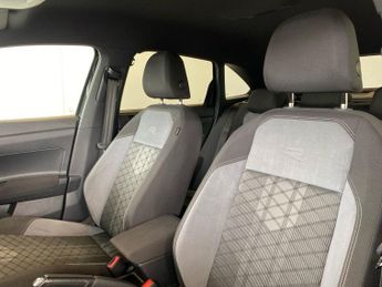 VOLKSWAGEN TAIGO 1.5 Tsi R-Line Suv 5Dr Petrol Dsg Euro 6 (S/S) (150 Ps)