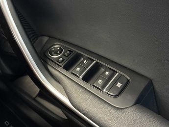 KIA XCEED 1.0T Gdi Isg 113 Pure 5Dr Dct