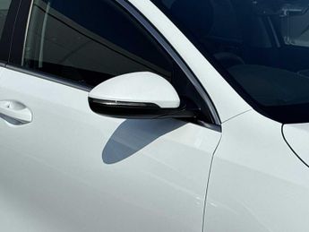 KIA XCEED 1.0T Gdi Isg 113 Pure 5Dr Dct