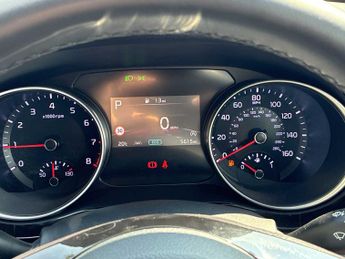 KIA XCEED 1.0T Gdi Isg 113 Pure 5Dr Dct
