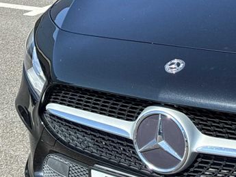MERCEDES-BENZ A CLASS A180D Se 5Dr Auto