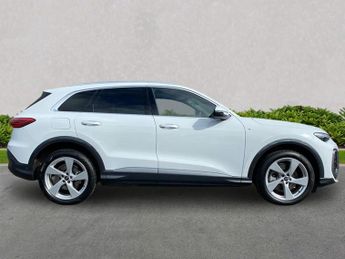 AUDI Q5 2.0 Tdi Quattro S Line 5Dr S Tronic [Sound+Vision]