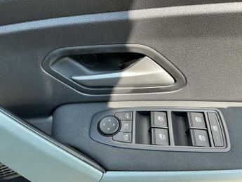 DACIA DUSTER 1.8 Hybrid 155 Extreme 5Dr Auto
