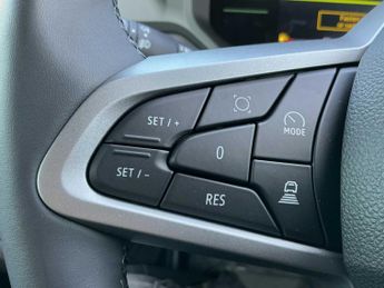 DACIA DUSTER 1.8 Hybrid 155 Extreme 5Dr Auto