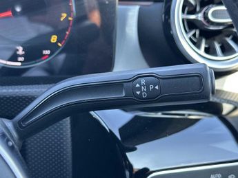 MERCEDES-BENZ CLA Cla 200 Amg Line Premium 5Dr Tip Auto