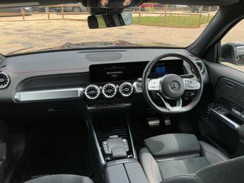MERCEDES-BENZ EQB Eqb 300 4Matic 168Kw Amg Line 66.5Kwh 5Dr Auto