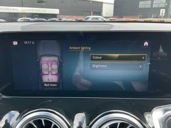 MERCEDES-BENZ EQB Eqb 300 4Matic 168Kw Amg Line 66.5Kwh 5Dr Auto
