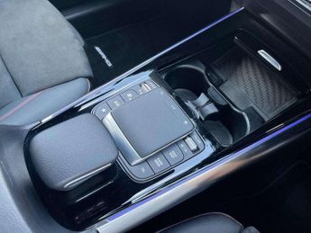 MERCEDES-BENZ GLA Gla 250 Amg Line Premium 5Dr Auto