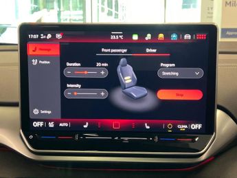 VOLKSWAGEN ID.4 Pro 77Kwh Black Edition Suv 5Dr Electric Auto (286 Ps)