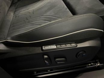VOLKSWAGEN ID.4 Pro 77Kwh Black Edition Suv 5Dr Electric Auto (286 Ps)