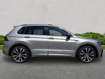VOLKSWAGEN TIGUAN 1.5 Tsi Evo R-Line Suv 5Dr Petrol Dsg Euro 6 (S/S) (150 Ps)