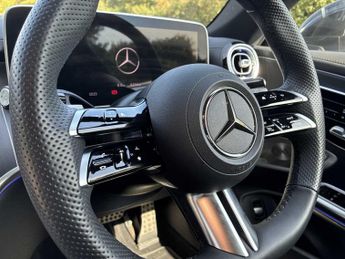 MERCEDES-BENZ CLE Cle 300 4Matic Amg Line Premium + 2Dr 9G-Tronic