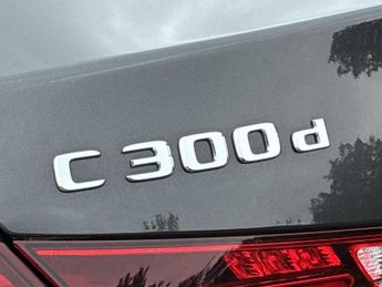 MERCEDES-BENZ C CLASS C300D Amg Line Premium 4Dr 9G-Tronic
