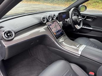 MERCEDES-BENZ C CLASS C300D Amg Line Premium 4Dr 9G-Tronic