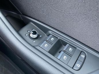 AUDI A4 2.0 Tfsi 35 Technik Saloon 4Dr Petrol S Tronic Euro 6 (S/S) (150
