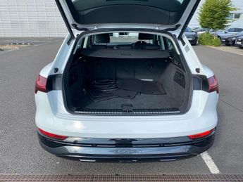 AUDI Q8 50 Sport Suv 5Dr Electric Auto Quattro 95Kwh (11Kw Charger) (340