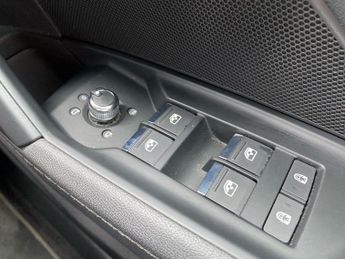 AUDI A3 1.5 Tfsi 35 S Line Saloon 4Dr Petrol S Tronic Euro 6 (S/S) (150 