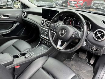 MERCEDES-BENZ GLA Gla 200D Se 5Dr Auto