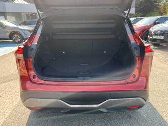 NISSAN QASHQAI 1.3 Dig-T Mh 158 N-Connecta 5Dr Xtronic