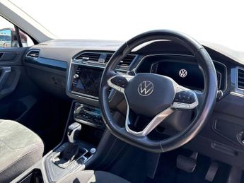 VOLKSWAGEN TIGUAN 2.0 Tdi Elegance Suv 5Dr Diesel Dsg Euro 6 (S/S) (150 Ps)