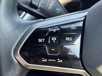 VOLKSWAGEN ID.4 Pro 77Kwh Match Suv 5Dr Electric Auto (286 Ps)