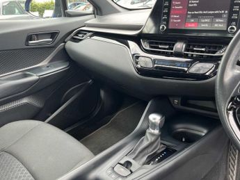 TOYOTA C-HR 1.8 Hybrid Icon 5Dr Cvt