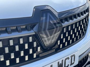 RENAULT AUSTRAL E-Tech Fhev Iconic Esprit Alpine 5Dr Auto