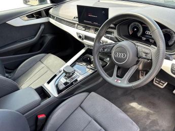 AUDI A4 2.0 Tdi 35 S Line Saloon 4Dr Diesel S Tronic Euro 6 (S/S) (163 P