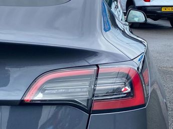 TESLA MODEL 3 Standard Plus 4Dr Auto