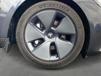 TESLA MODEL 3 Standard Plus 4Dr Auto