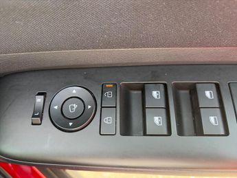 HYUNDAI KONA 1.6 H-Gdi N Line Suv 5Dr Petrol Hybrid Dct Euro 6 (S/S) (141 Ps)