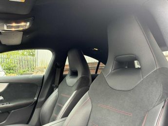 MERCEDES-BENZ CLA Cla 180 Amg Line Premium 4Dr Tip Auto