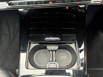MERCEDES-BENZ CLA Cla 180 Amg Line Premium 4Dr Tip Auto