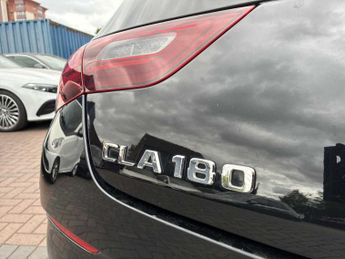 MERCEDES-BENZ CLA Cla 180 Amg Line Premium 4Dr Tip Auto