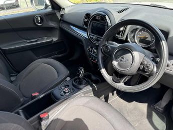 MINI COUNTRYMAN 1.5 Cooper Classic 5Dr Auto