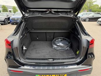 MERCEDES-BENZ EQA Eqa 300 4M 168Kw Amg Line Executive 70.5Kwh 5Dr At
