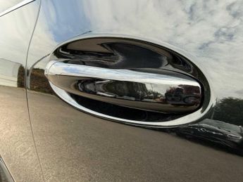 MERCEDES-BENZ EQA Eqa 300 4M 168Kw Amg Line Executive 70.5Kwh 5Dr At
