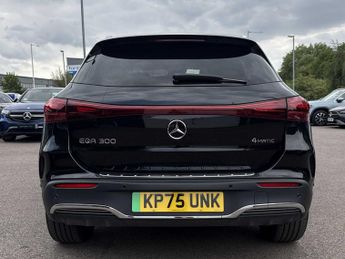 MERCEDES-BENZ EQA Eqa 300 4M 168Kw Amg Line Executive 70.5Kwh 5Dr At