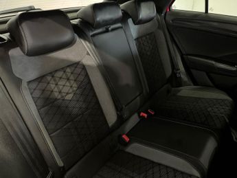 VOLKSWAGEN T-ROC 1.5 Tsi R-Line Suv 5Dr Petrol Dsg Euro 6 (S/S) (150 Ps)