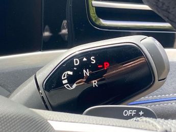 VOLKSWAGEN PASSAT 1.5 Etsi R-Line 5Dr Dsg