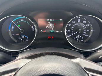 KIA XCEED Xceed 1.6 Gdi Phev 3 5Dr Dct Hatchback