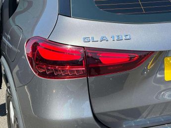 MERCEDES-BENZ GLA Gla 180 Sport Edition 5Dr Auto