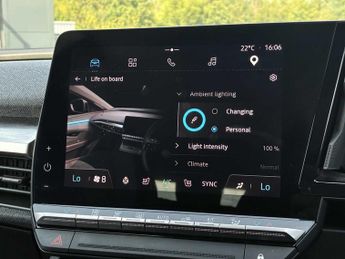RENAULT MEGANE E-TECH Ev60 160Kw Iconic 60Kwh Optimum Charge 5Dr Auto