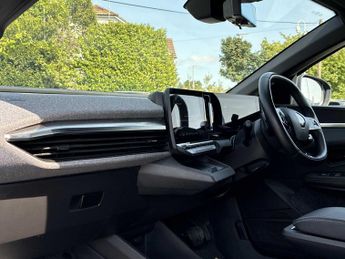 RENAULT MEGANE E-TECH Ev60 160Kw Iconic 60Kwh Optimum Charge 5Dr Auto