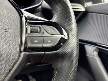PEUGEOT 2008 100Kw Gt 50Kwh 5Dr Auto