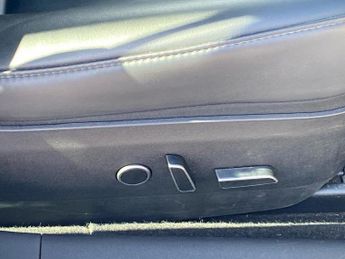 TESLA MODEL 3 Standard Plus 4Dr Auto