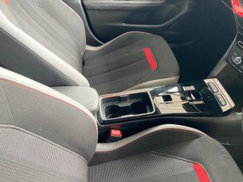 VAUXHALL MOKKA 50Kwh Gs Suv 5Dr Electric Auto (136 Ps)