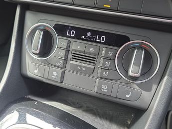 AUDI Q3 2.0 Tdi Black Edition Suv 5Dr Diesel S Tronic Quattro Euro 6 (S/