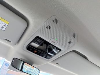 VOLKSWAGEN ID. BUZZ Pro 77Kwh 1St Edition Mpv 5Dr Electric Auto (204 Ps)
