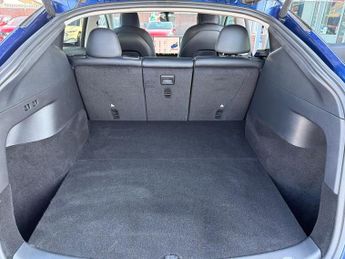TESLA MODEL Y (Dual Motor) Long Range Suv 5Dr Electric Auto 4Wde (384 Bhp)